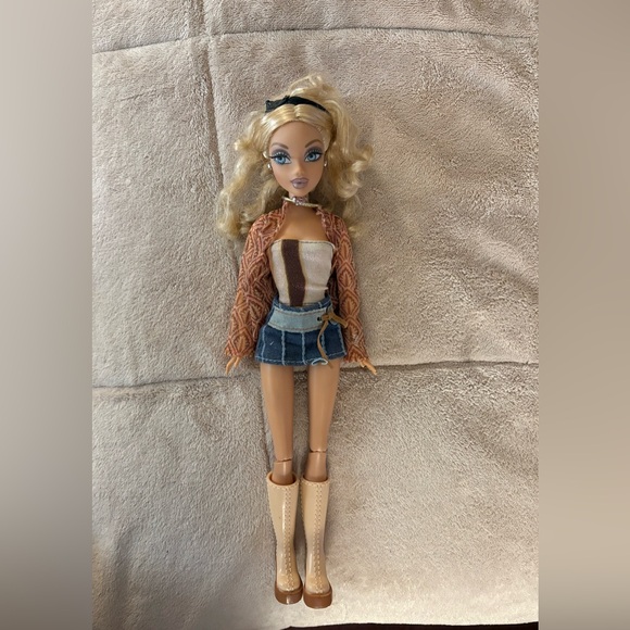 My Scene Other - Mattel My Scene Barbie doll